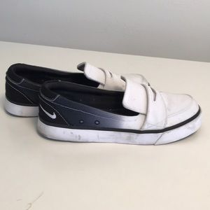 Nike 6.0 boat loafers